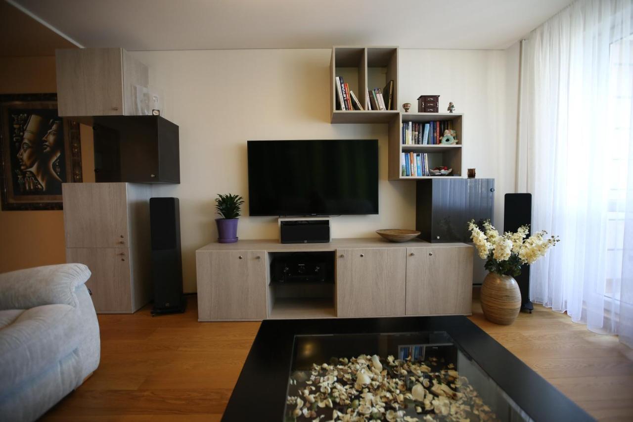 Park View Apartment Каунас Екстериор снимка